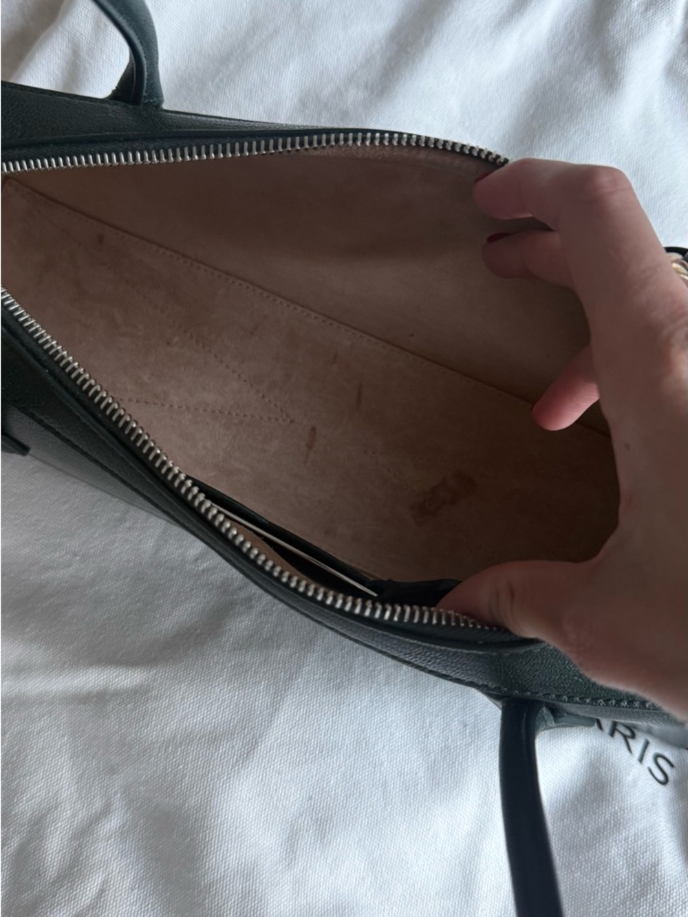 Alaïa Le Teckel medium dark green bag - Picture 6 of 6